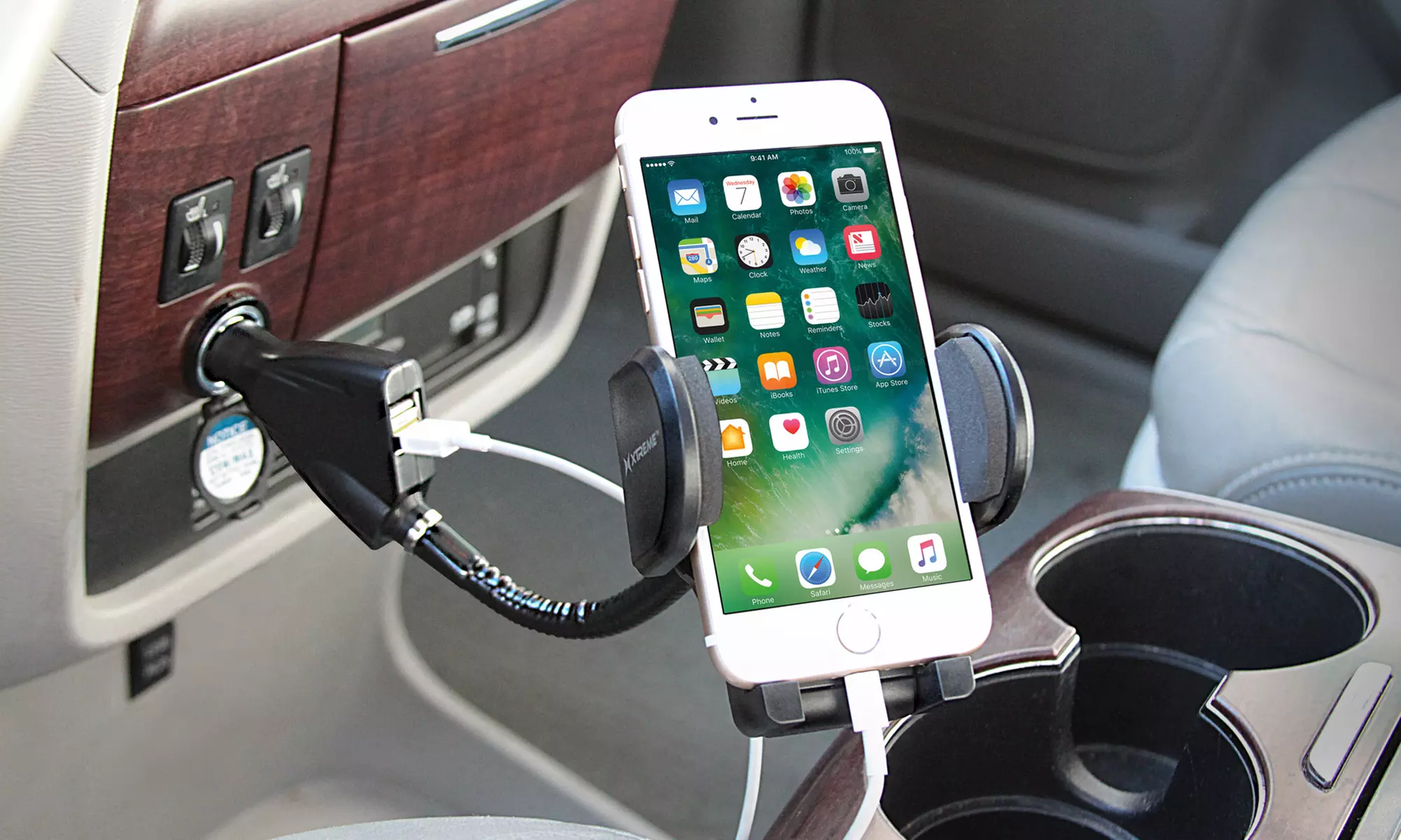 Xtreme Dual Port Power USB Car Mount - Primary Image