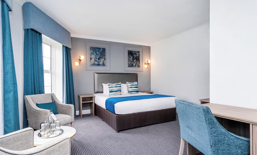 Image 9: Murder Mystery Event in Bromley: Breakfast Dinner Murder Mystery Event