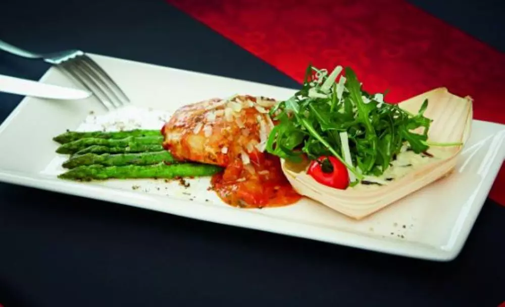 1 Ticket für „Pop Culture“ im Apollo Variete vom 03.05. bis 28.06.2026