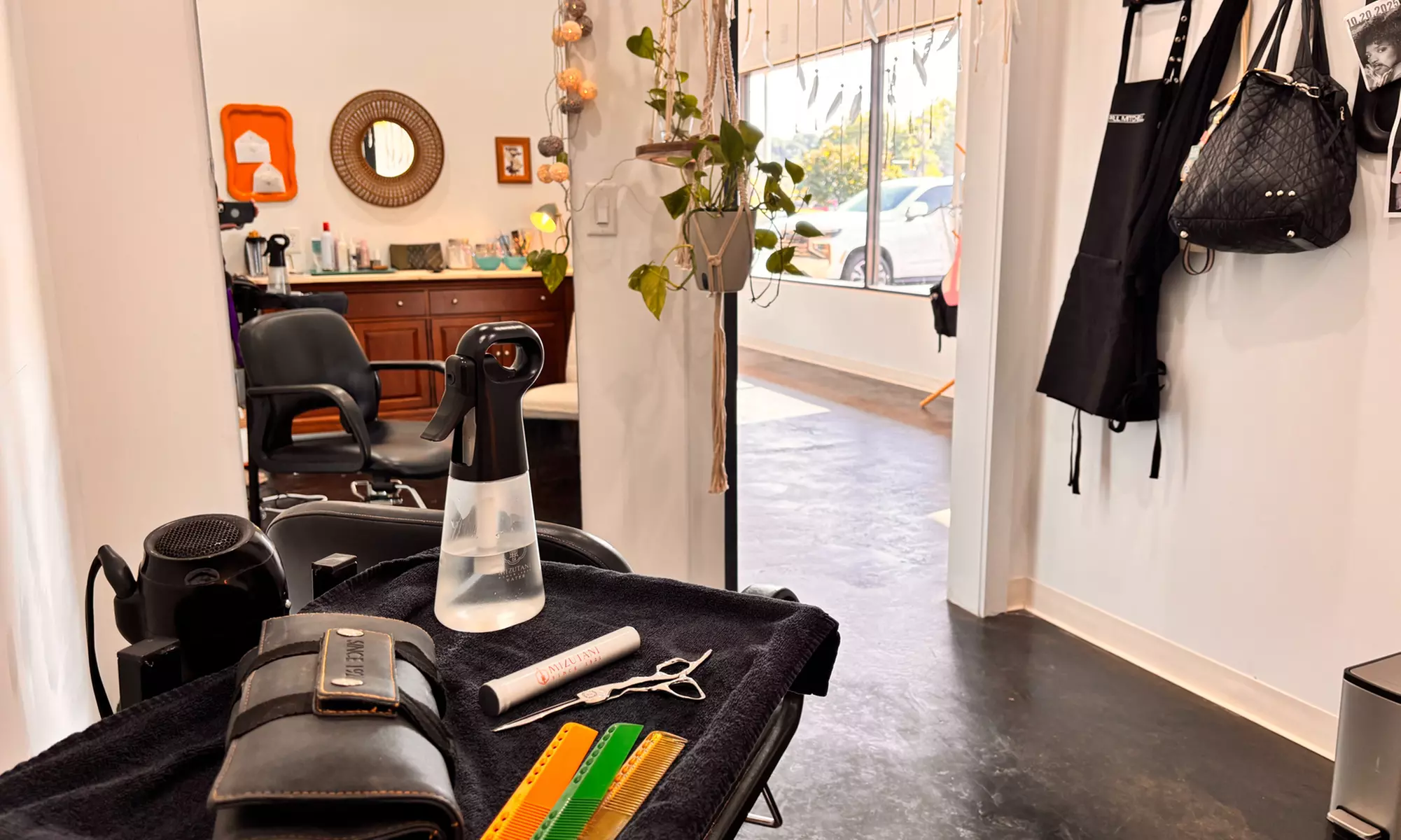 Transform Your Look with a New Client Intro Haircut Service