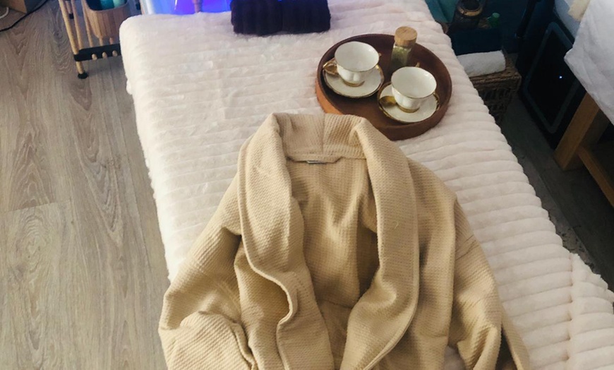 Image 6: Spa capilar japonés con facial Kobido y bebida de cortesía para 1