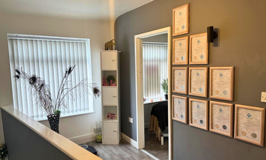 Image 4: Summer Reset: Relaxing Massage & Herbal Tea – Embrace Slow Life