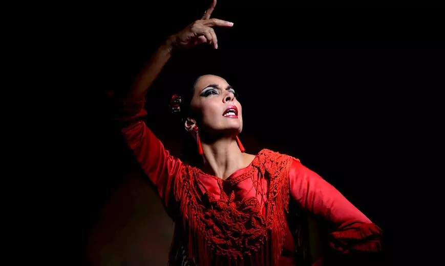 Espectáculo flamenco con consumición para 2 o 4 personas en pleno Barrio Gótico; ahorra hasta un 25% - Primary Image