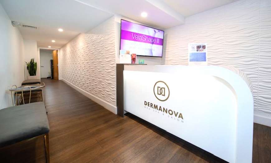 Image 4: One 60-Min Couples Massage for Two with Oxygenio Beauty Facial & More