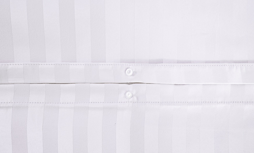 Image 8: Set di biancheria da letto in raso di microfibra