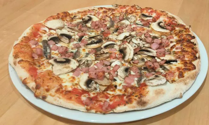 Menú italiano para 2 o 4 con entrantes, platos principales y bebidas