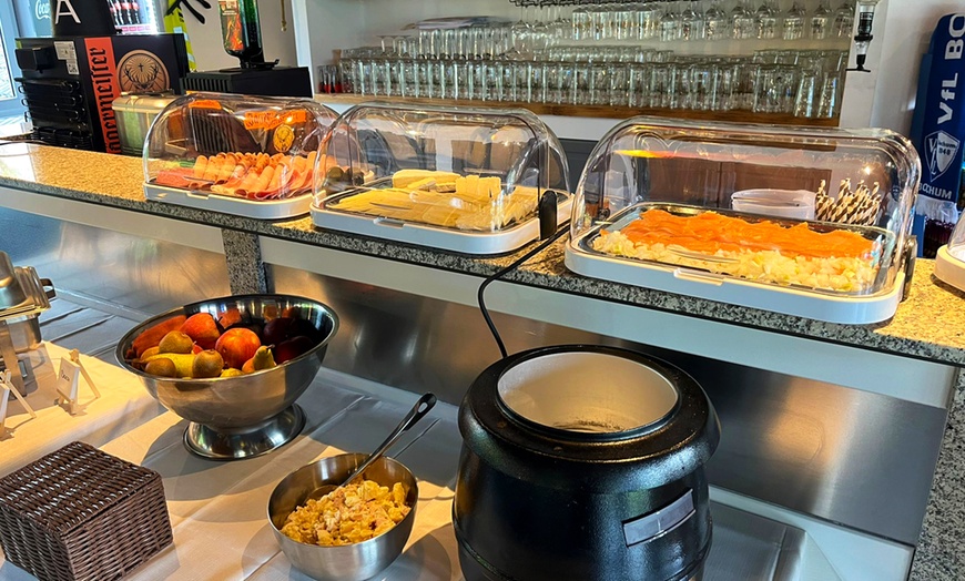 Image 3: All-You-Can-Eat Büfett nach Wahl für 1 bis 4 Personen