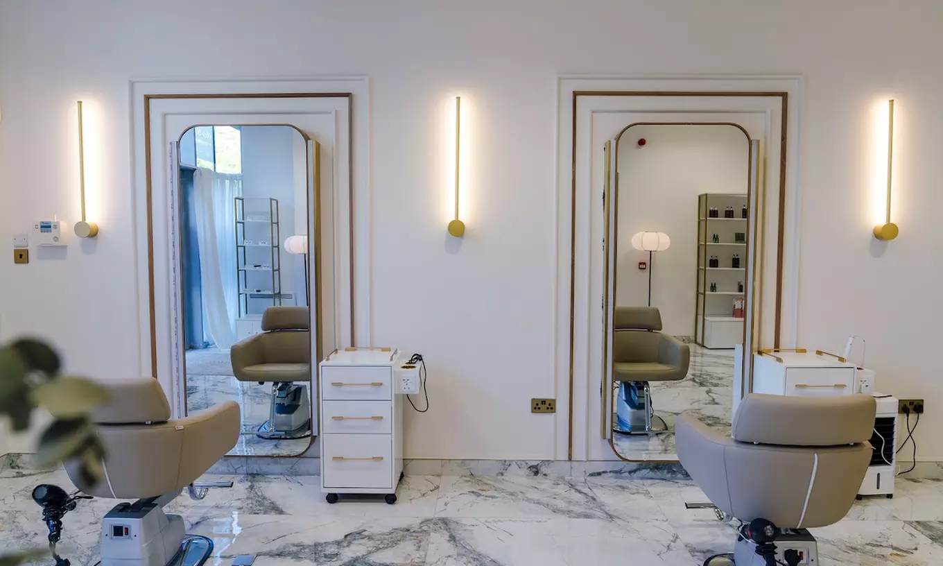 Luxury Head Spa – Scalp Detox, Massage & Blowout for Healthy Hair