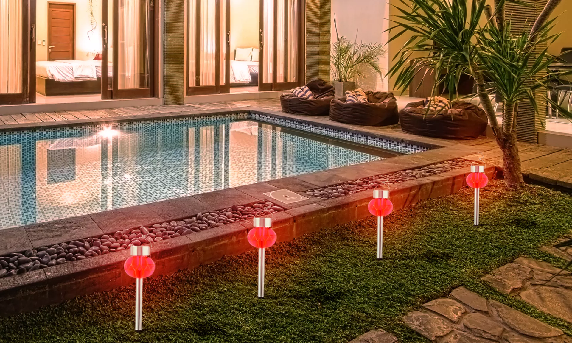 Lampe à éclairage solaire à LED 2 en 1, de la marque Grundig, livraison offerte - Primary Image