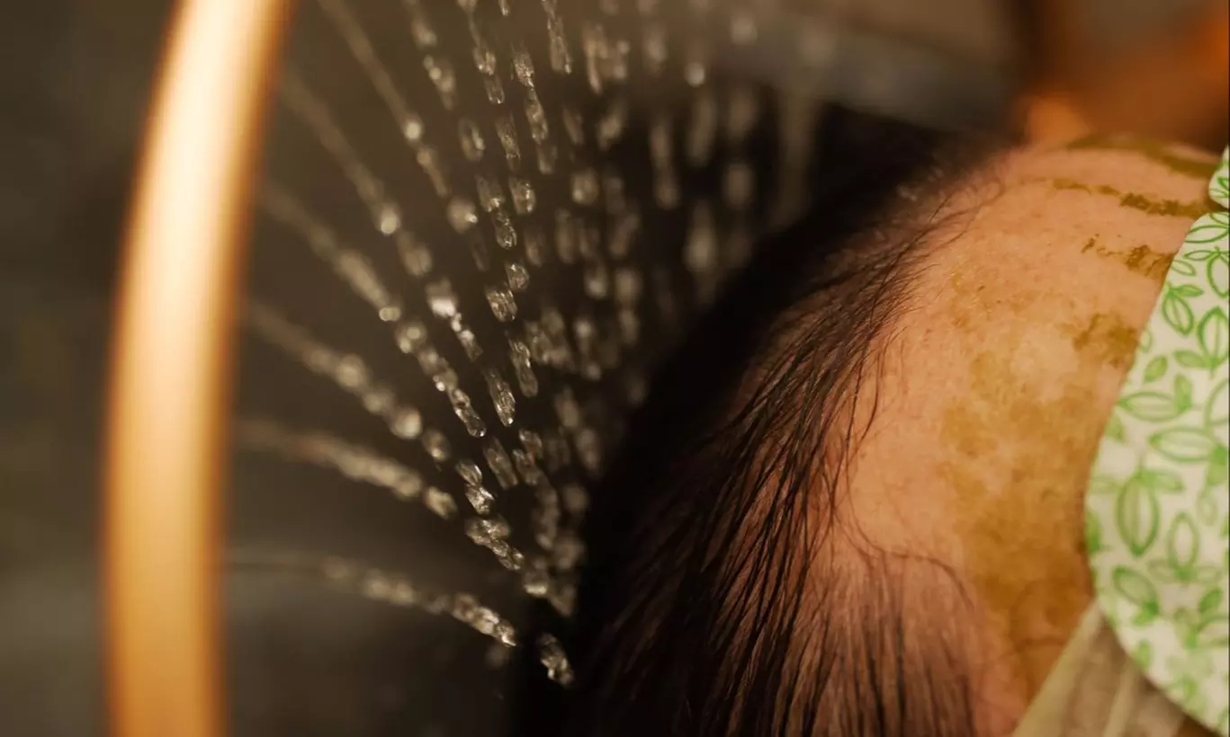 Single or Double Scalp Facial Intro or Deluxe Head Spa Treatment