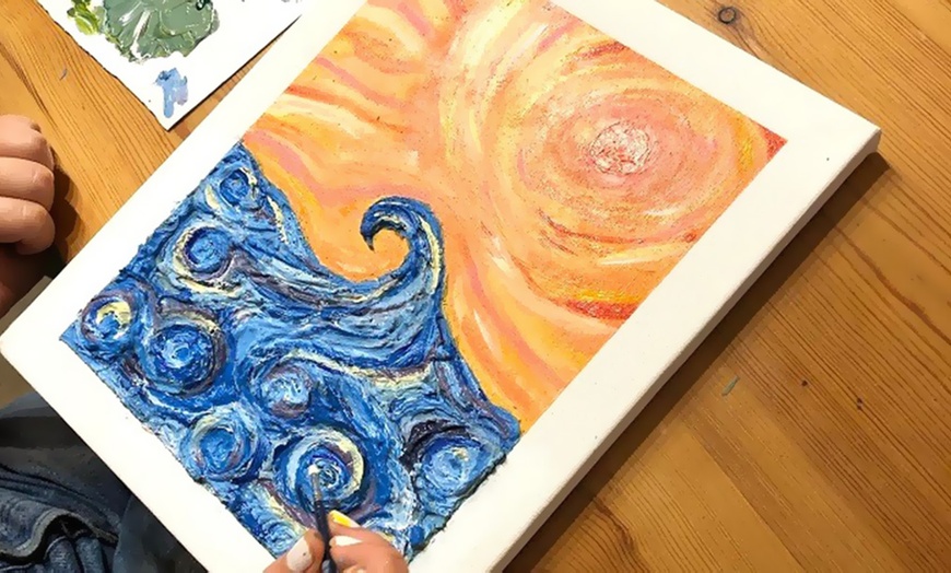 Image 8: Taller de pintura con 2 copas de vino para 1 o 2