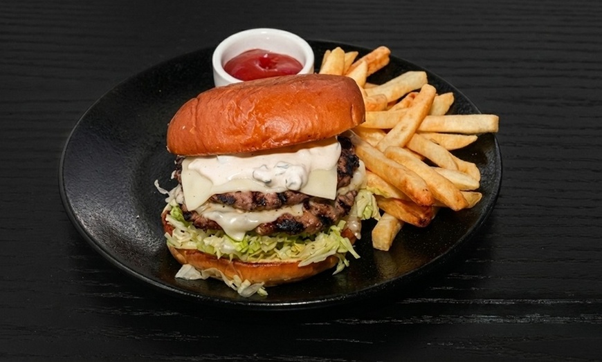 Image 3: 1 or 2 Starter +Two Main Dishes & Two or Four Drinks for 2 or 4 People