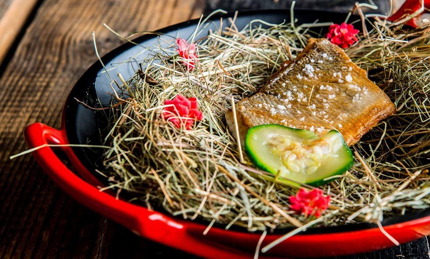 Image 13: Menu gourmand 7 services avec accords mets et vins en option au Tilia