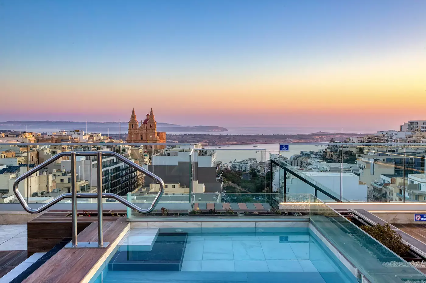 ✈ 8-Day Malta Vacation with Air from Great Value Vacations