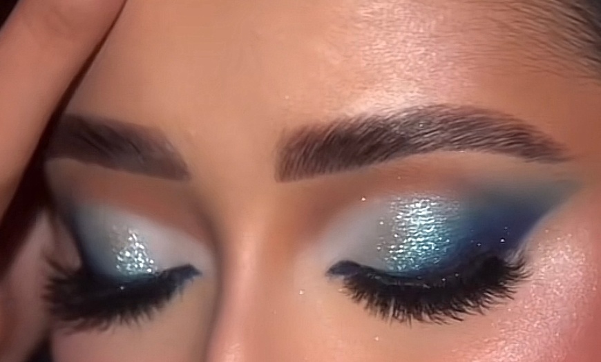 Image 2: Enhance Your Beauty With Mature, Party, or Evening Makeup