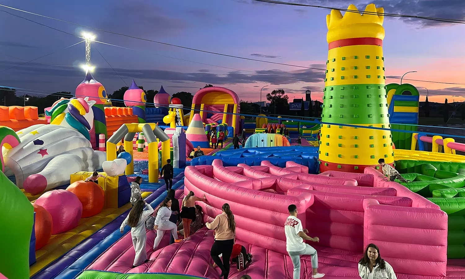 Parque WOW de hinchables: entrada con fecha a elegir para 1 persona