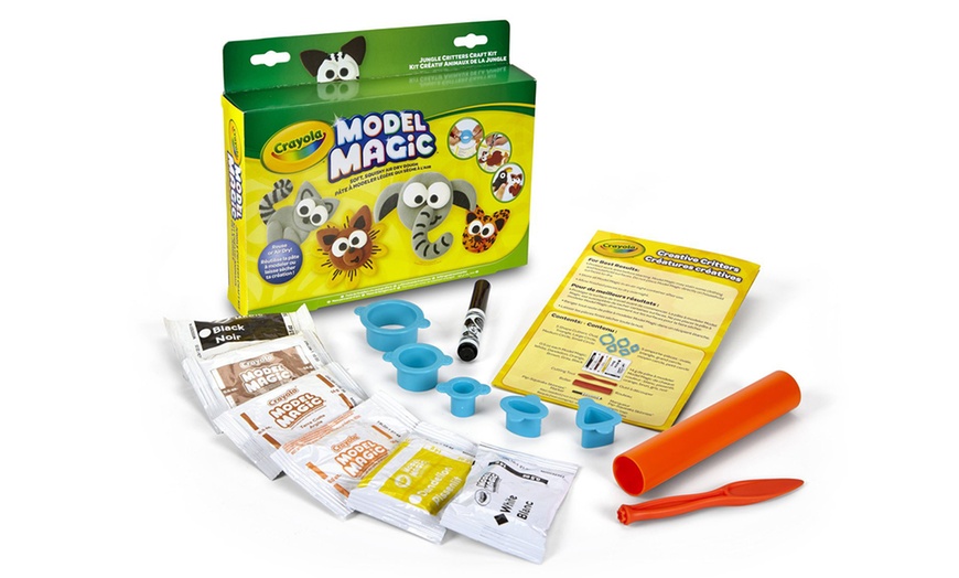 Image 2: Crayola Model Magic Jungle Kit
