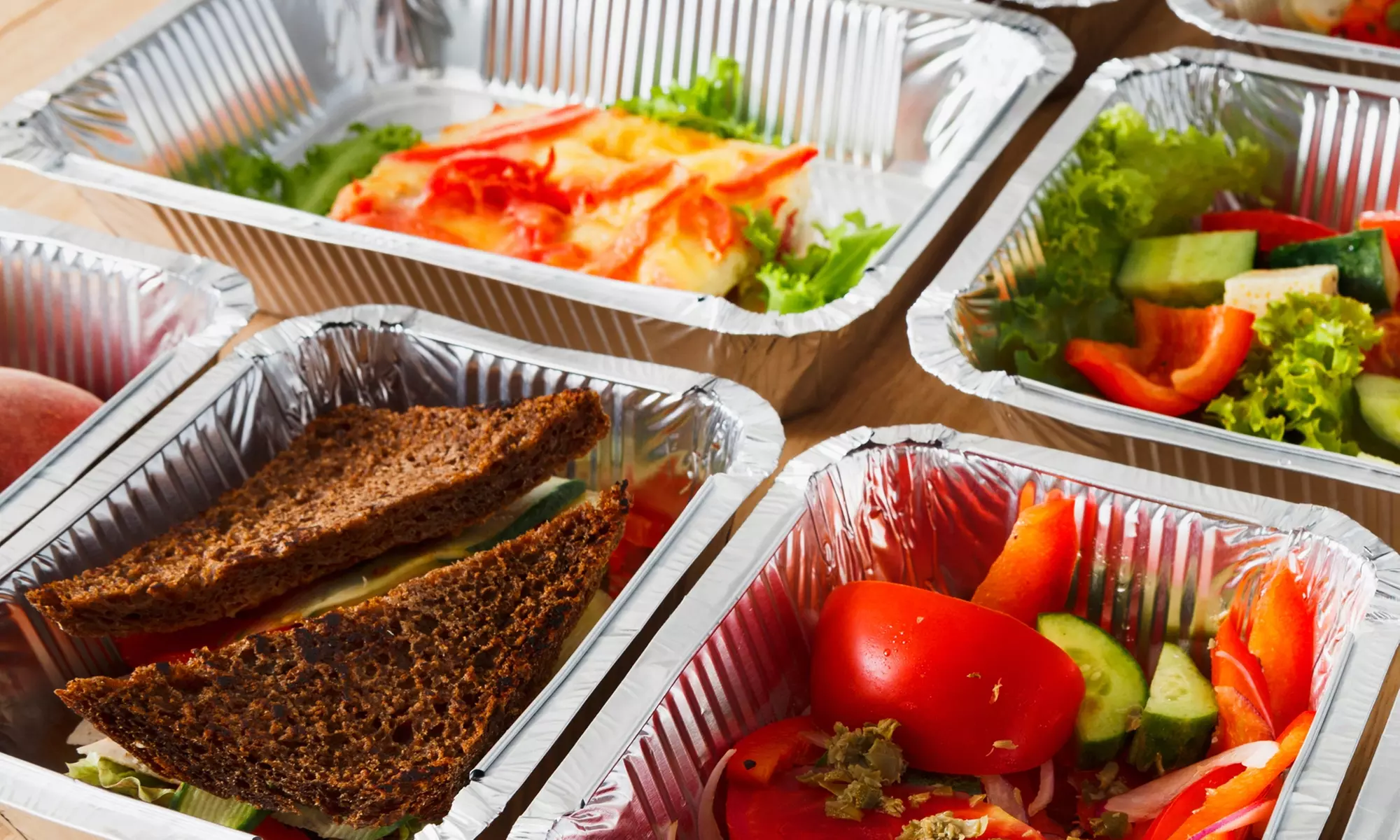 Fino a 192 contenitori in alluminio per alimenti