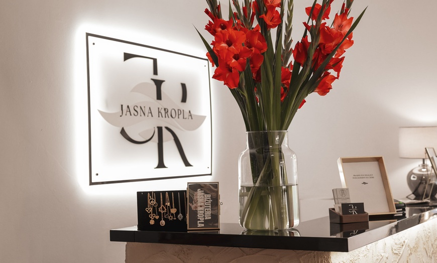 Image 7: Doświadcz odmładzającego masażu Kobido z opcjonalną maską serum