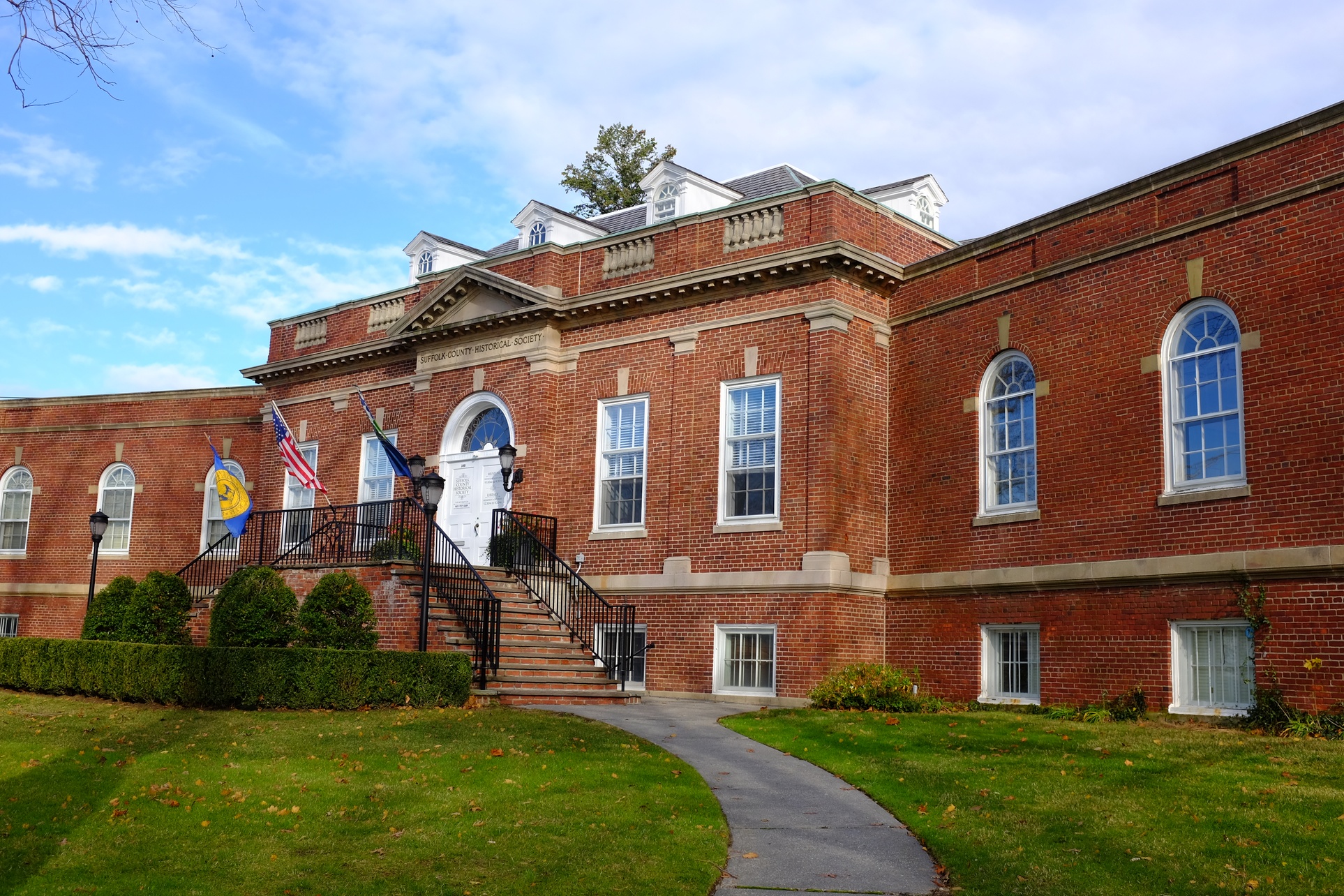 Explore Immersive Exhibits with Tailored Admission Options