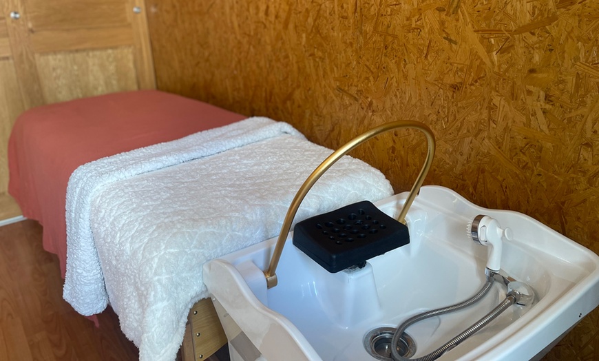 Image 3: Prenez soin de votre cuir chevelu avec un rituel Head Spa