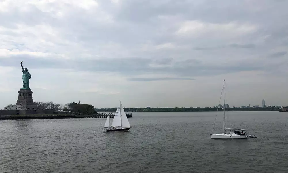 Nautical NY Sightseeing Cruise – New York Harbor Views