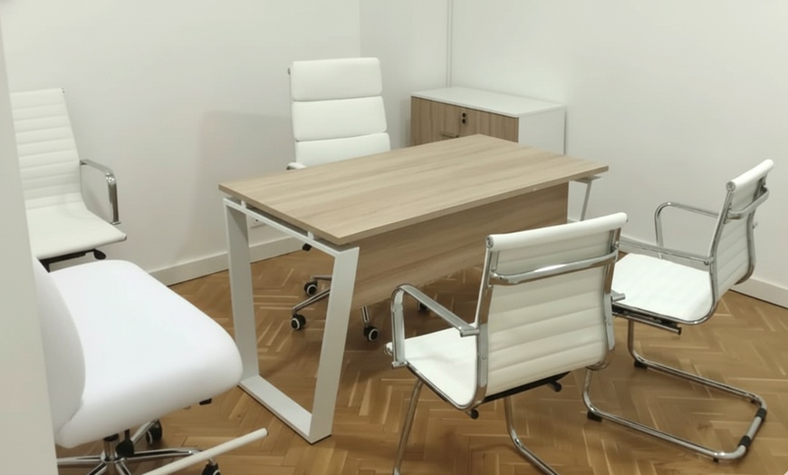 Image 2: Tratamiento de relleno facial en la clínica D Angelo medicina estética