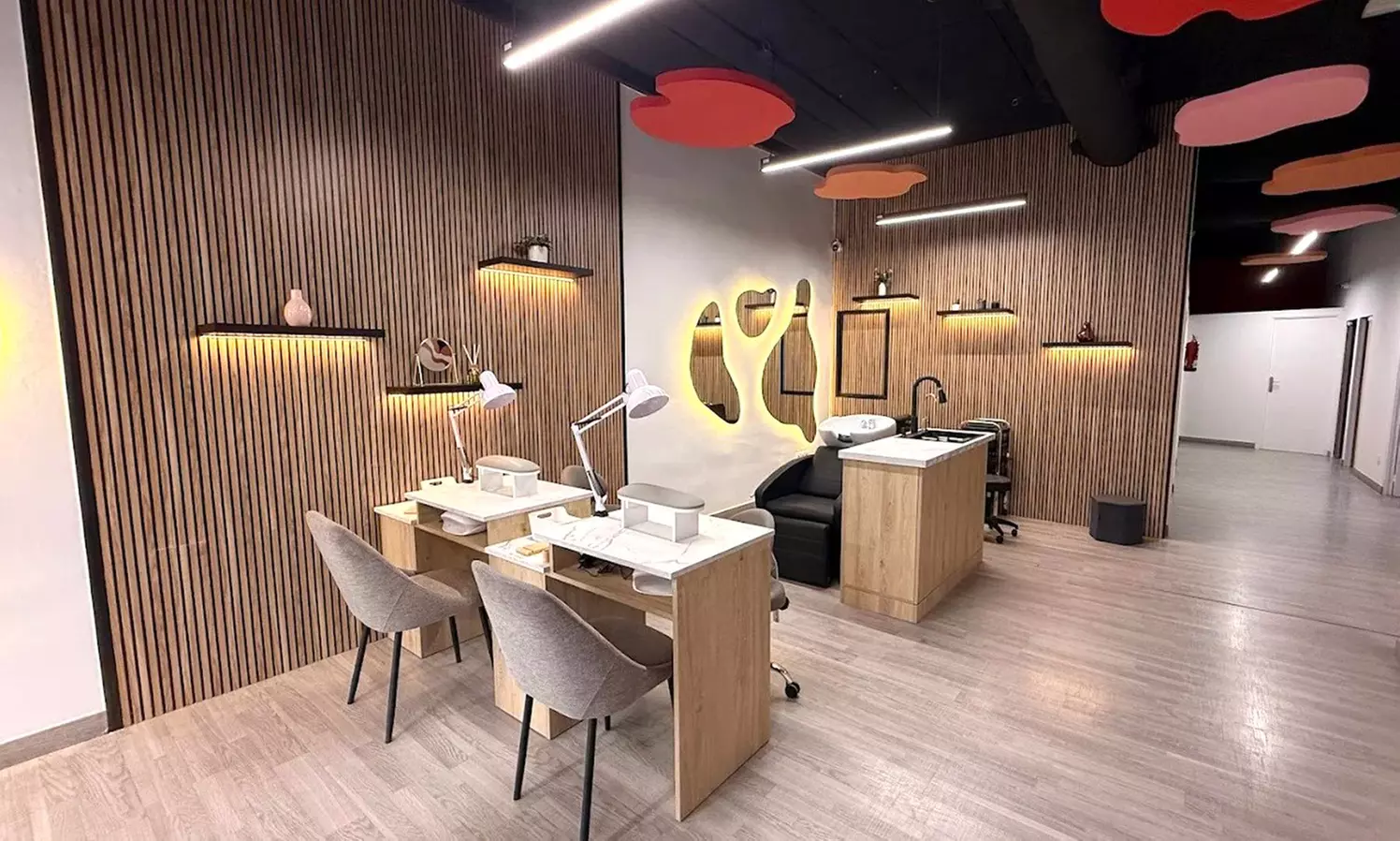 Manicura y pedicura spa clásica o semipermanente