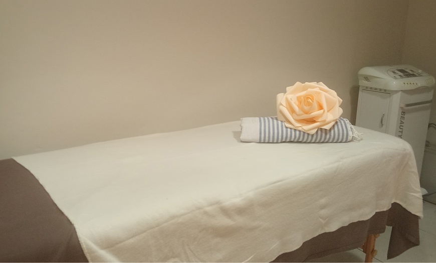 Image 4: Limpieza facial con hidrolimpieza, vitaminas y tratamiento orbicular
