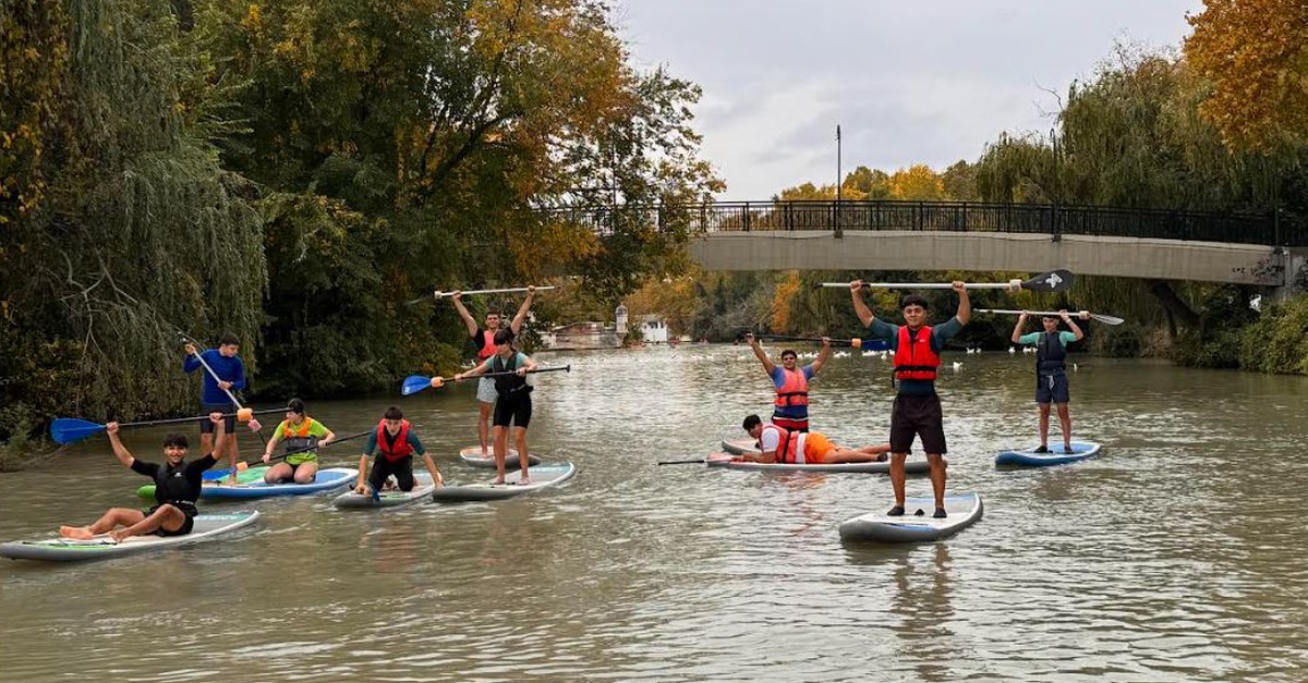 Tour de paddle surf por el río Tajo en Madrid
