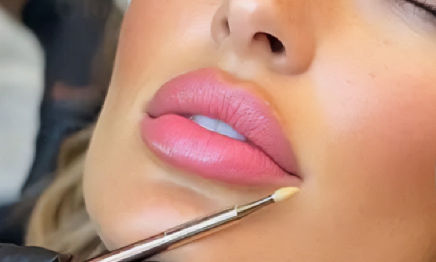 Image 3: Even-Toned Beauty: Dark Lip Neutralization & Optional Enhancement