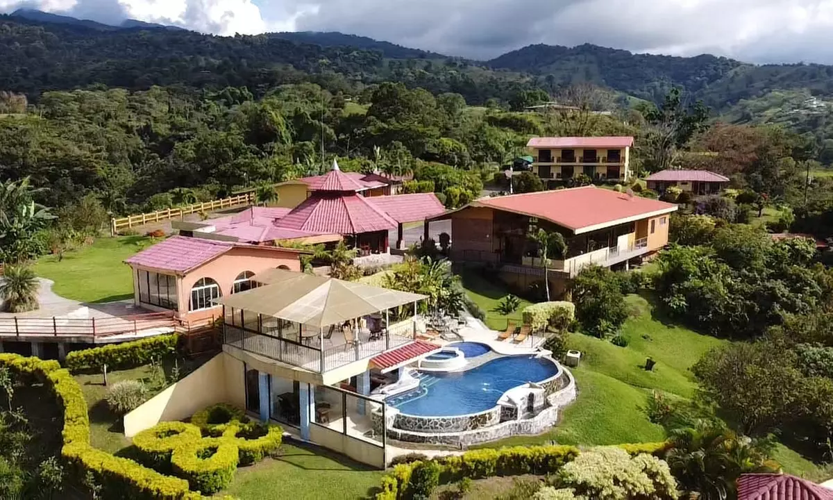 ✈5-Night Costa Rica Volcano & Beach Vacation w/ Air from Travel by Jen