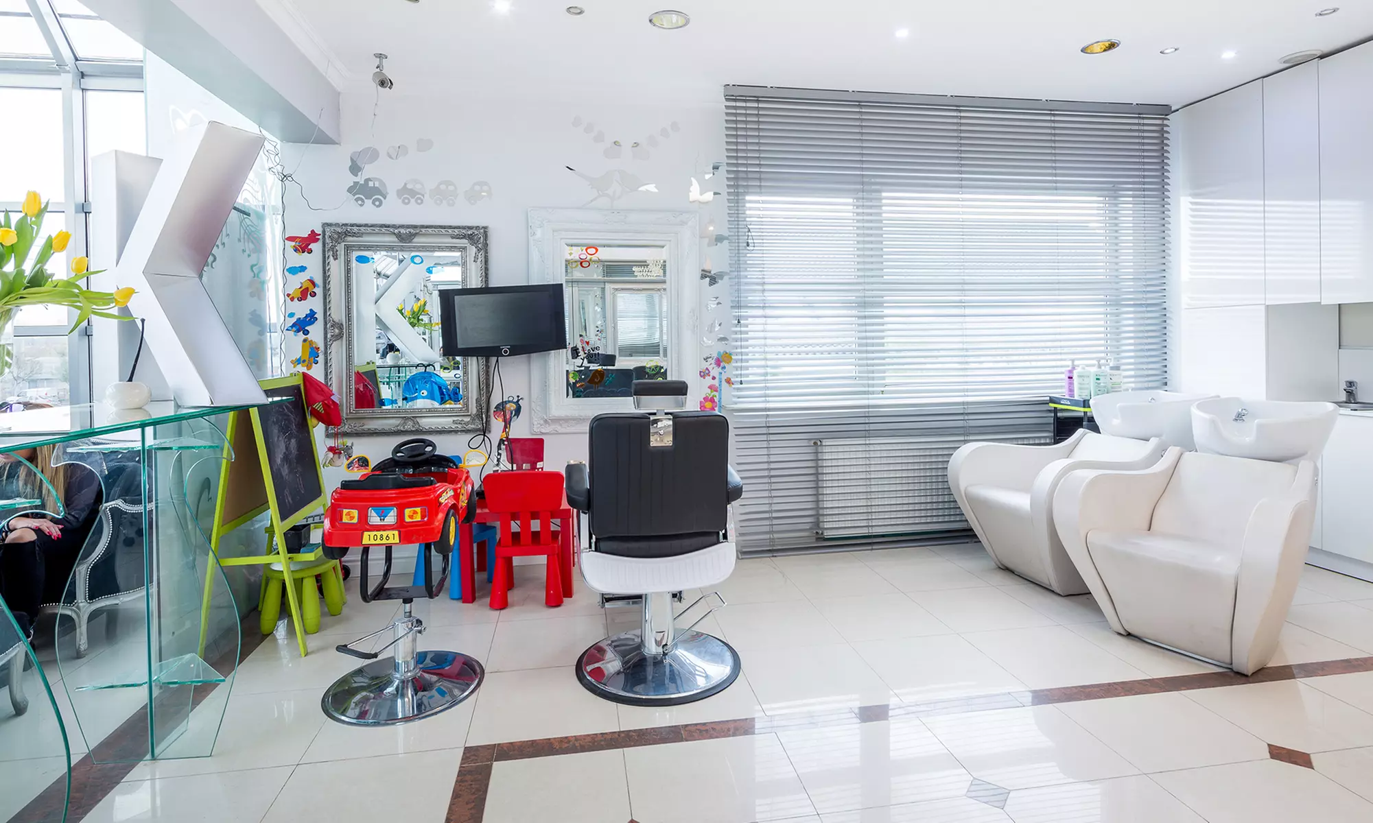 Do 51% zniżki na Zabieg na twarz w Lafayette Salony Pielęgnacji Urody (KN)