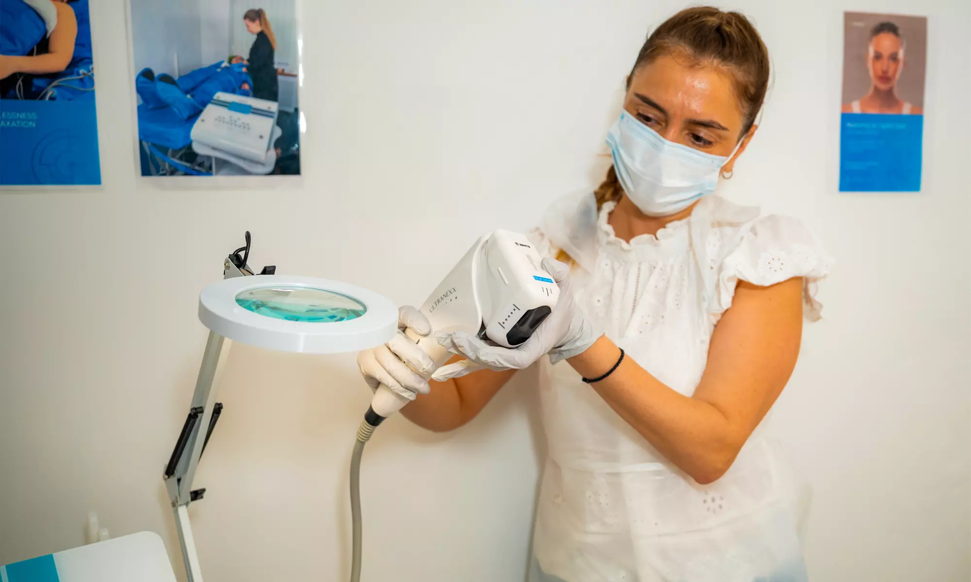 Up to 69% Off on Facelift - Non-Surgical at AnaWellbeing