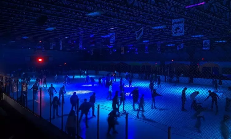 Ice Skating & Learn-to-Skate Classes at Miami Ice Arena