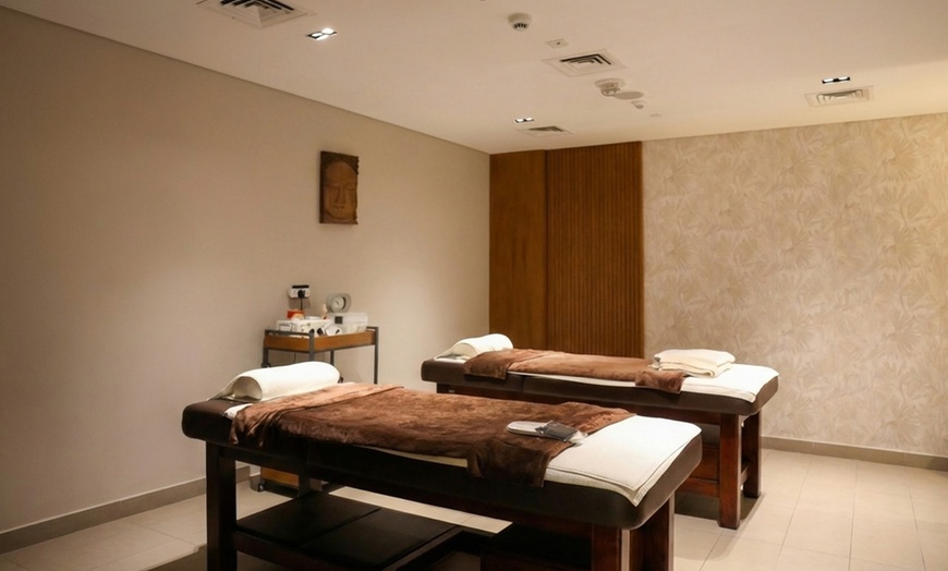 Image 4: 60-Minute Classic / Signature Spa Treatment OR 90-Minute Spa Treatment