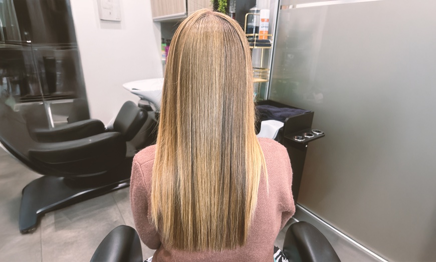 Image 5: Enjoy a Formaldehyde-Free Keratin Protein Smoothing Treatment 