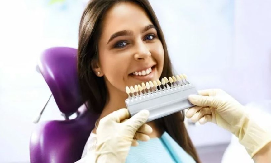 Image 8: Take Home Whitening Kit, Upper, Lower Tray and Syringe at Crown Dental