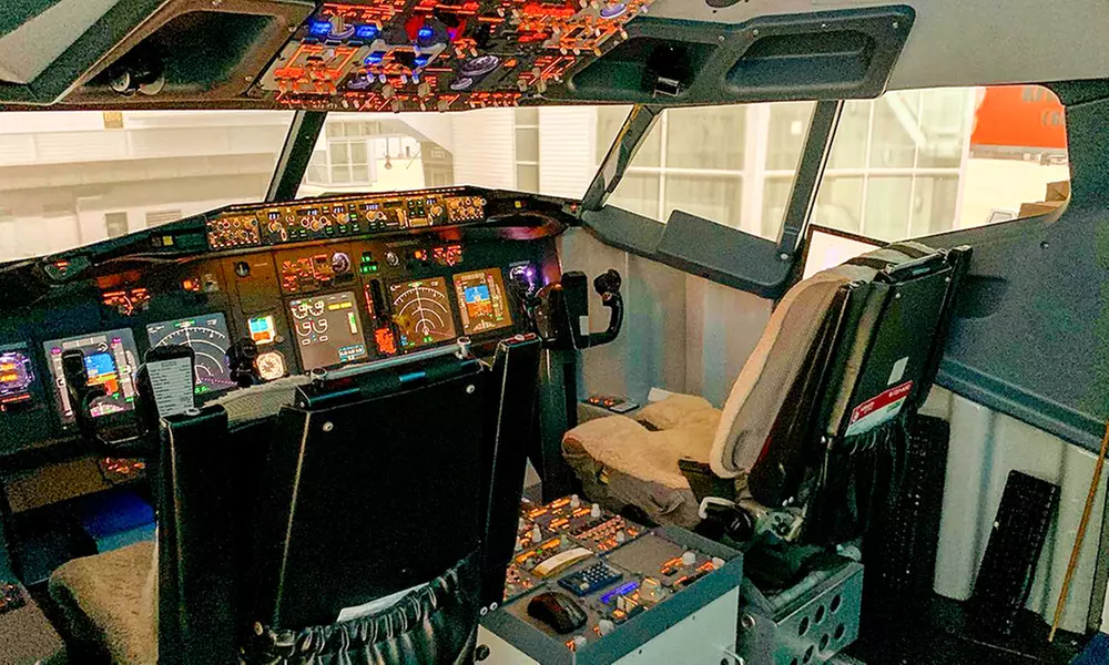 Fliegen im Flugsimulator Boeing 737-800 (60 Min.) für 1 Person