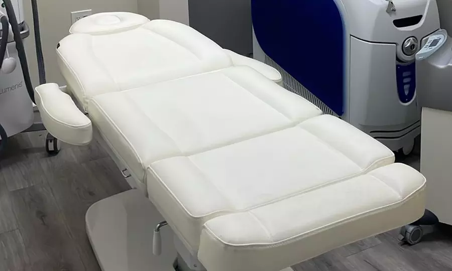 Choose 1, 2, Or 3 Sessions Of Lymphatic Drainage Massage + Machine & Wood Therapy For Total Wellness at 42% Off - Primary Image