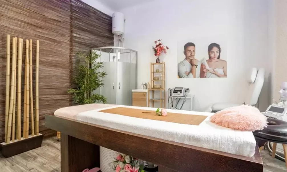 Tratamiento facial Hollywood peeling con mascarilla de carbón activo