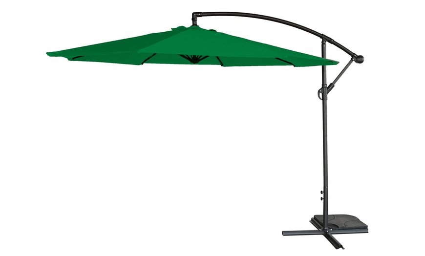 Image 2: Deluxe Banana Garden Parasol