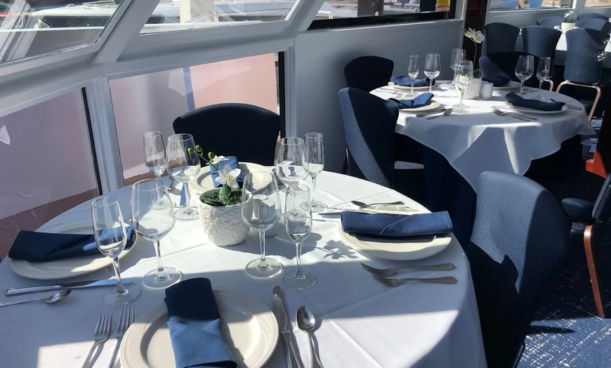 Image 3: Missouri River Cruise – Luxury Narrated Yacht Tour