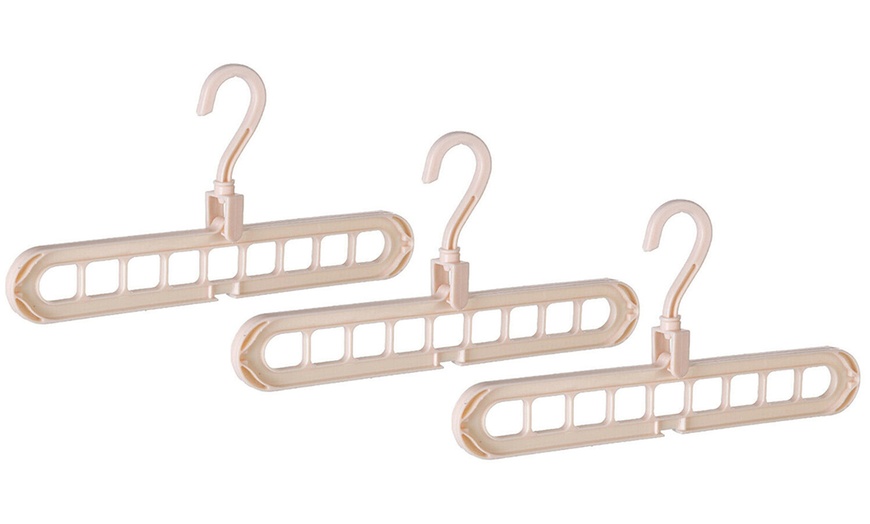 Image 16: Nine-Hole Foldable Hanger