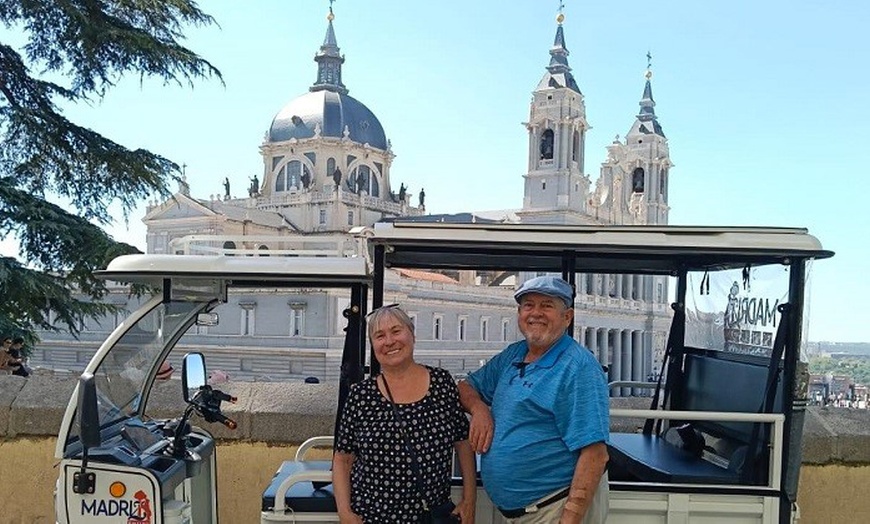 Image 15: Tour en Tuk Tuk para hasta 4 personas