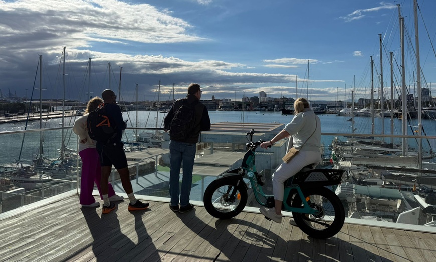 Image 9: Tour guiado por Valencia en bicicleta clásica o eléctrica para 2 o 4