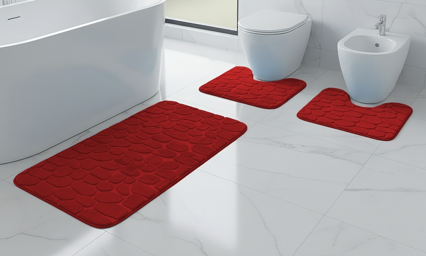 Image 7: Set di 3 tappeti bagno antiscivolo con imbottitura effetto memory
