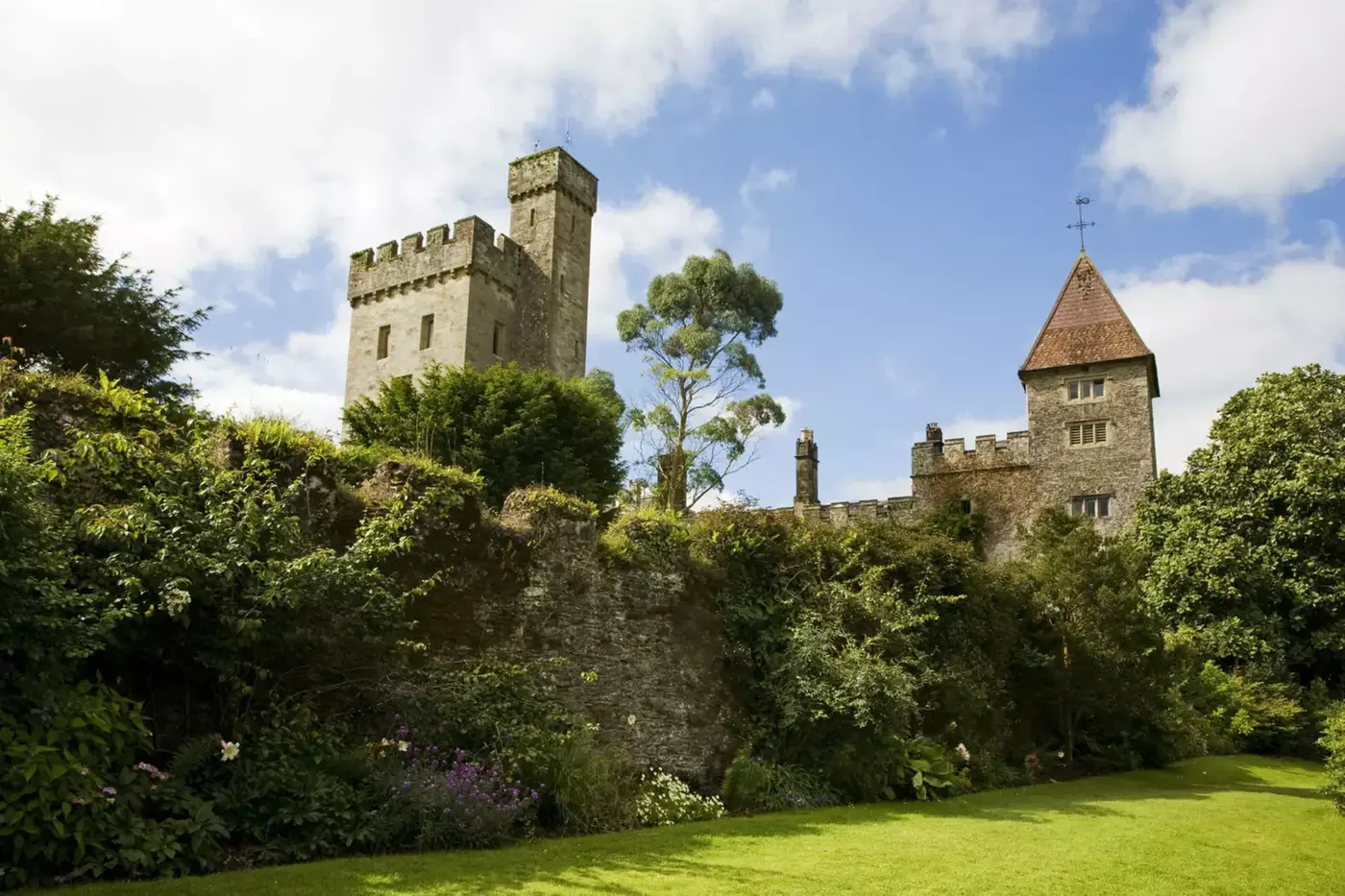 ✈ 8-Day Ireland Vacation with Air from Great Value Vacations