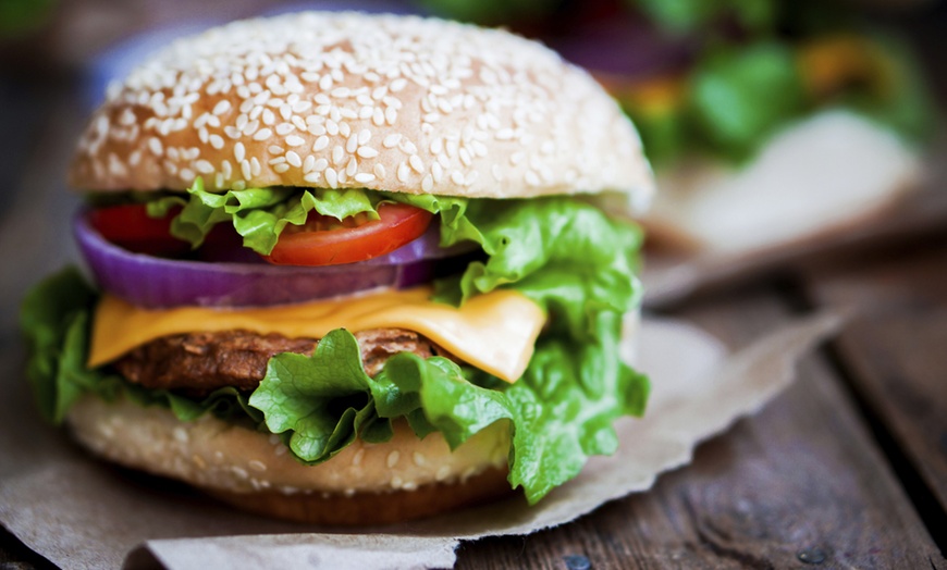 Image 1: Repas à la carte à partager