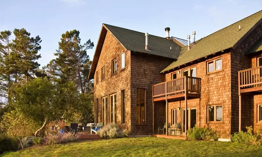 Relax in spa-inspired luxury on the Mendocino Coast